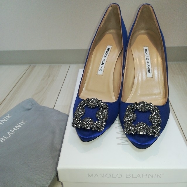 素敵な MANOLO BLAHNIK [nanami様]マノロブラニク37ロイヤルブルー