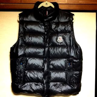 モンクレール(MONCLER)のモンクレール ダウンベスト(ダウンベスト)