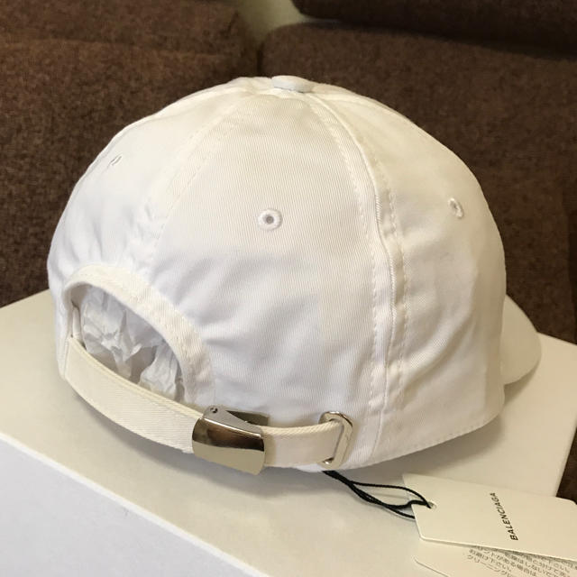 ください Balenciaga キャップ 白の通販 by りりぃ's shop