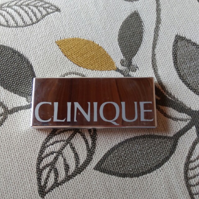 CLINIQUE(クリニーク)の〈CLINIQUE〉アイシャドウ コスメ/美容のベースメイク/化粧品(アイシャドウ)の商品写真