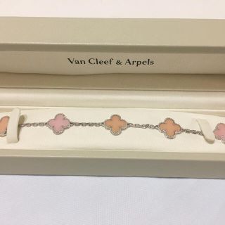 ヴァンクリーフアンドアーペル(Van Cleef & Arpels)のvancleef &arpels ヴァンクリーフ&アーペル ピンクオパール♡(ブレスレット/バングル)