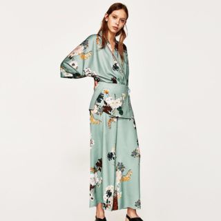 ZARA 花柄ロングガウン キモノタイプ 新品未使用