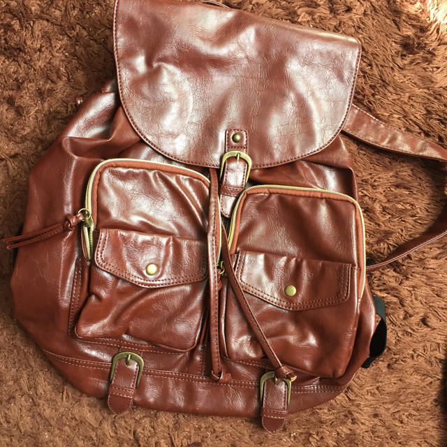 w closet(ダブルクローゼット)のリュック 革 ブラウン レディースのバッグ(リュック/バックパック)の商品写真