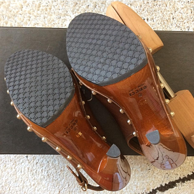Gucci(グッチ)の新品未使用! グッチ バックストラップサンダル 36 1/2~23.5㎝相当 レディースの靴/シューズ(サンダル)の商品写真