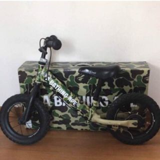 アベイシングエイプ(A BATHING APE)の4ing×BAPE KIDS kick bike ストライダー(自転車)