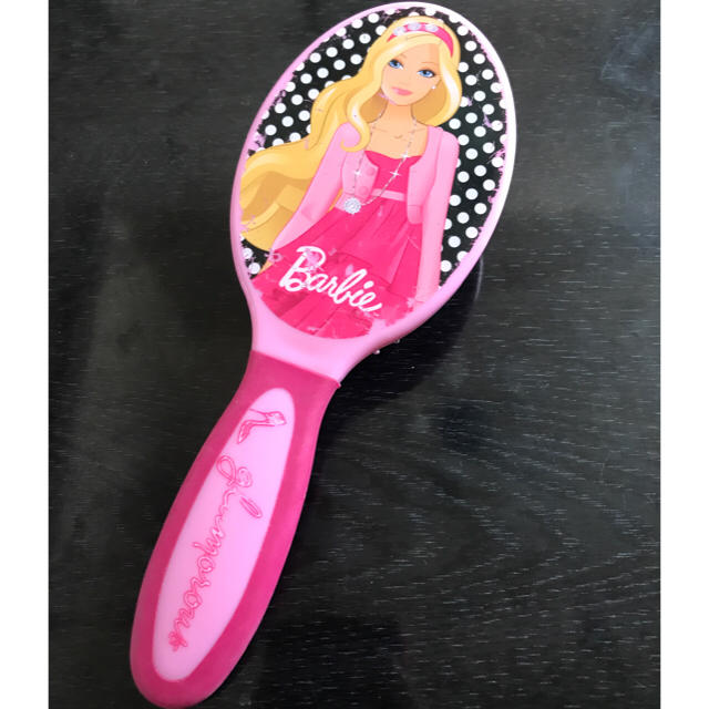 Barbie(バービー)のBarbie ブラシ コスメ/美容のヘアケア/スタイリング(ヘアブラシ/クシ)の商品写真