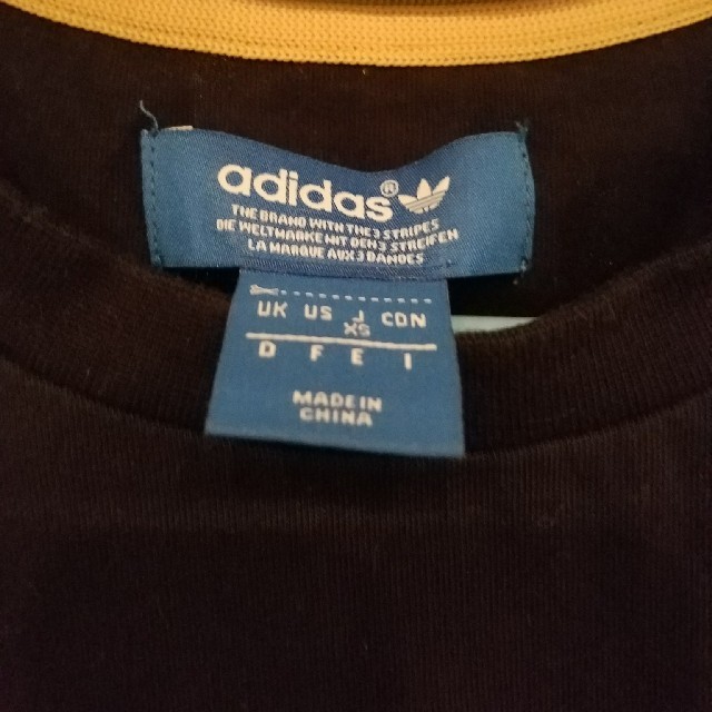 adidas(アディダス)のアディダス　トレフォイルT　黒×金　XS メンズのトップス(Tシャツ/カットソー(半袖/袖なし))の商品写真
