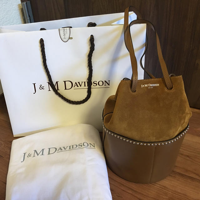 J&M DAVIDSON(ジェイアンドエムデヴィッドソン)の【ppp様 ご専用】j&m デヴィッドソン デイジー ミニ withスタッズ レディースのバッグ(ハンドバッグ)の商品写真