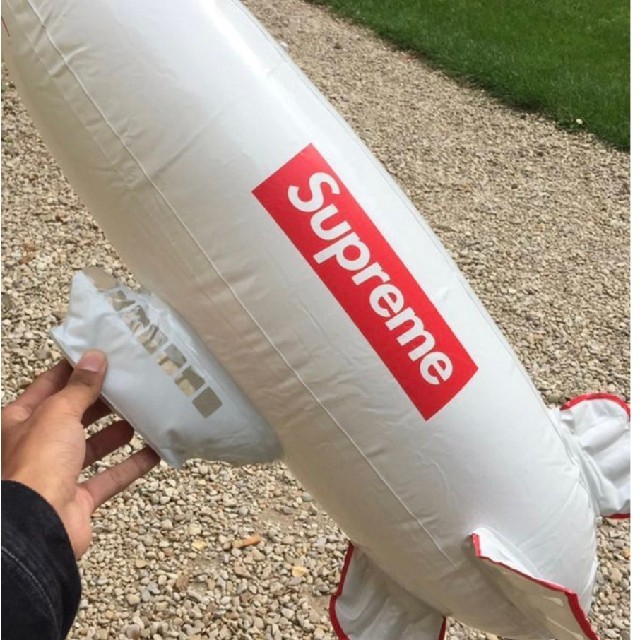 Supreme inflatable blimp