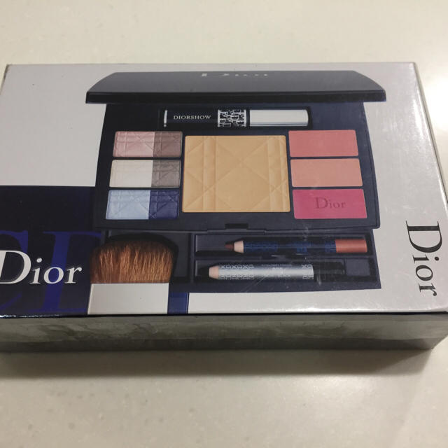 Dior(ディオール)のディオール MAKEUP PALETTE コスメ/美容のキット/セット(コフレ/メイクアップセット)の商品写真