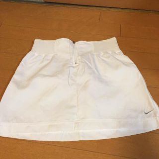 ナイキ(NIKE)のナイキスカート♡新品未使用(ミニスカート)
