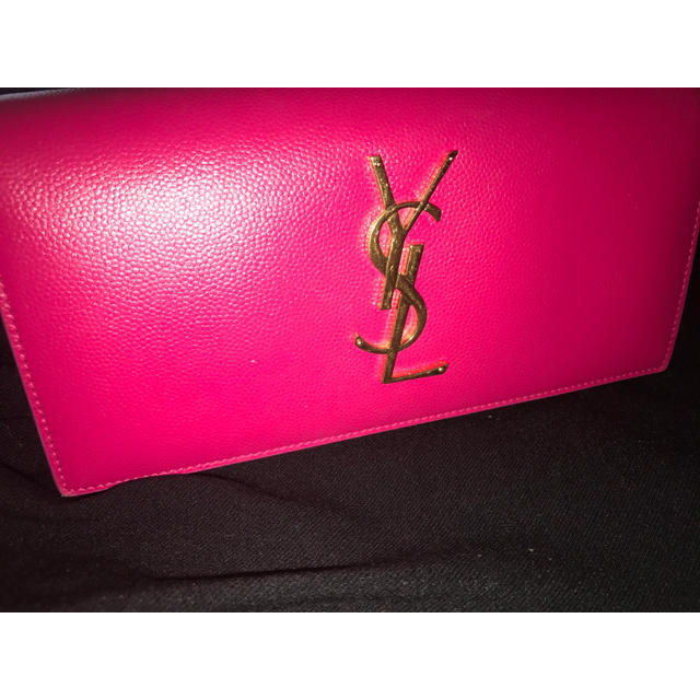 Yves Saint Laurent Beaute イヴサンローラン財布ピンク 美品 の通販 By かすみ S Shop イヴサンローラン ボーテならラクマ