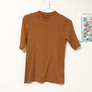 ユニクロ(UNIQLO)のユニクロ◯リブハイネックTシャツ(五分丈)(Tシャツ(半袖/袖なし))