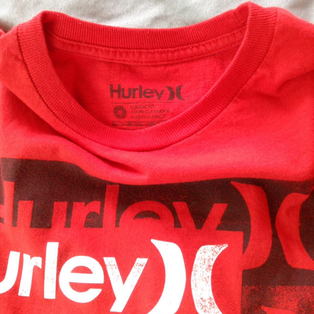 Hurley(ハーレー)のHurley ハーレー 半袖 Tシャツ メンズ Mサイズ レッド  メンズのトップス(Tシャツ/カットソー(半袖/袖なし))の商品写真