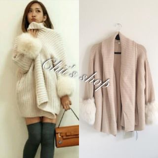 スナイデル(SNIDEL)のsnidel♡新品♡フェイクファースリーブニットガウン(ガウンコート)