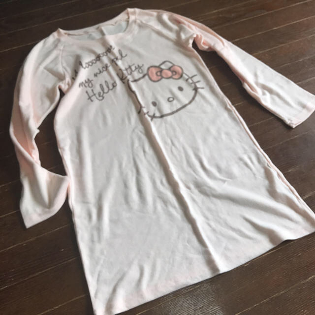 ハローキティ(ハローキティ)のキティちゃん、ピンク、ロング、長袖 レディースのトップス(Tシャツ(長袖/七分))の商品写真