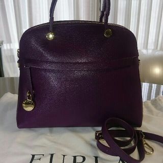 フルラ(Furla)のフルラパイパー M (ハンドバッグ)