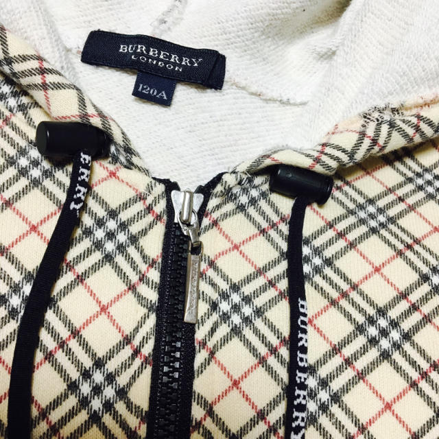 BURBERRY(バーバリー)の120㎝♡バーバリー パーカー キッズ/ベビー/マタニティのキッズ服男の子用(90cm~)(ジャケット/上着)の商品写真