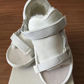 テバ(Teva)のayumi様専用 UGG Teva コラボ サンダル 白 24cm 新品(サンダル)