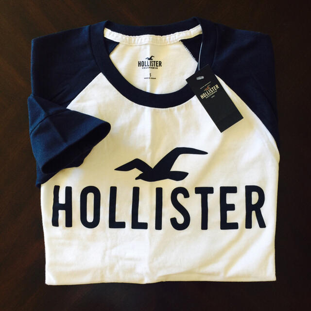 Hollister(ホリスター)のami様専用♪【S】ホリスターメンズ定番クラシックロゴプリント長袖Tシャツ メンズのトップス(Tシャツ/カットソー(七分/長袖))の商品写真