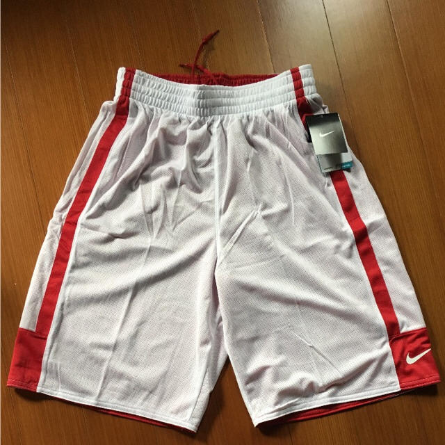 NIKE - ナイキ バスパン リバーシブル 白&赤 sizeS（USsize）の通販 by KU's shop｜ナイキならラクマ