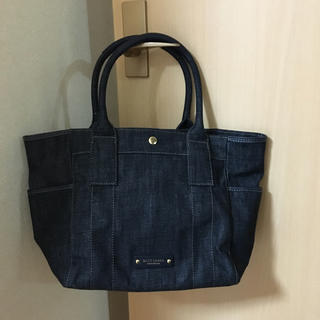 バーバリーブルーレーベル(BURBERRY BLUE LABEL)の超美品ブルーレーベルクレストブリッジデニムバッグ(ショルダーバッグ)