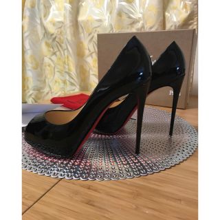 クリスチャンルブタン(Christian Louboutin)の値下げ！新品 ルブタンのパンプス(ハイヒール/パンプス)