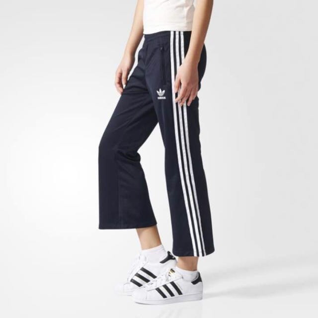 adidas(アディダス)の新品‼︎ adidas Originals レディース  トラック パンツ S レディースのパンツ(その他)の商品写真