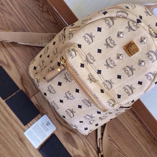 MCM スタッズ バックパック リュック 希少!限定-
