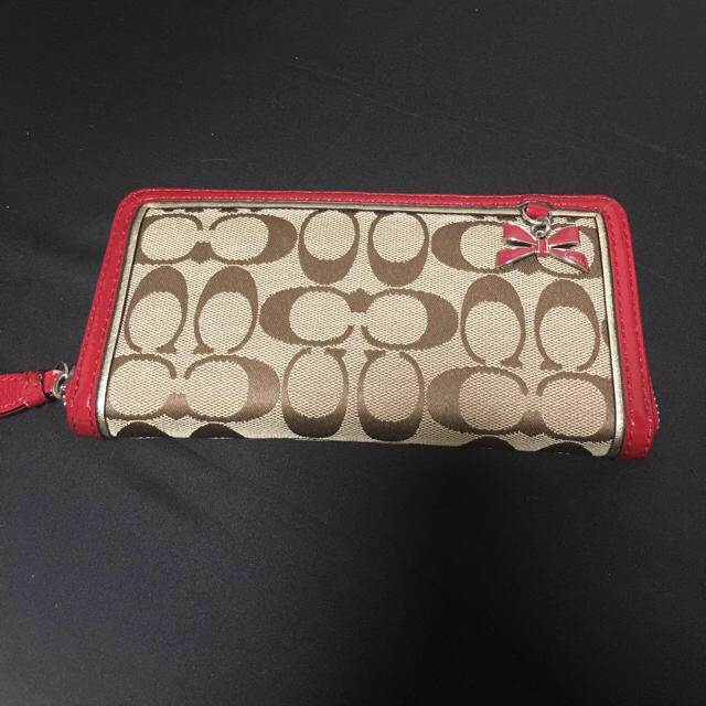 COACH(コーチ)のCOACH ♡ リボンチャーム長財布 レディースのファッション小物(財布)の商品写真