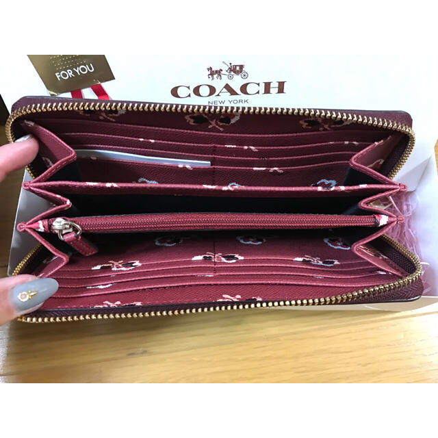 新品 COACH 長財布 ワインレッド！！ファッション小物