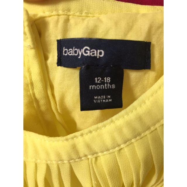 babyGAP(ベビーギャップ)のbaby GAP イエロープリーツワンピース 12-18months キッズ/ベビー/マタニティのベビー服(~85cm)(ワンピース)の商品写真