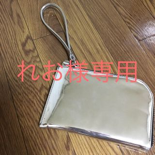 ザラ(ZARA)のシルバークラッチ○ピンク○小さめ○ジップ○美品○結婚式○二次会○パーティー(クラッチバッグ)