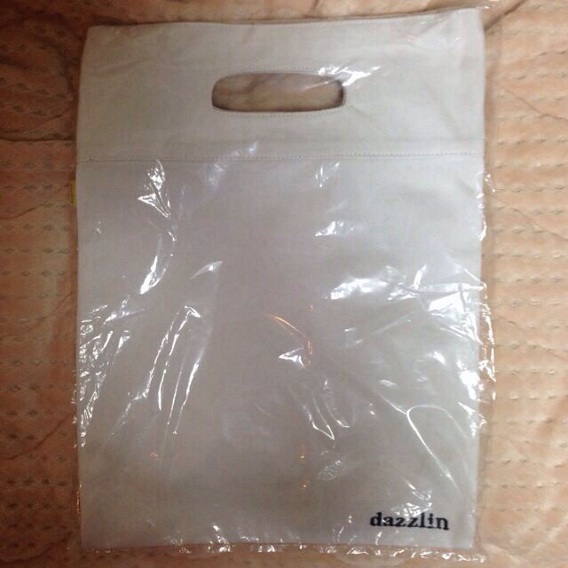 dazzlin(ダズリン)のみずりん様お取り置き中〜６／１０ レディースのバッグ(クラッチバッグ)の商品写真