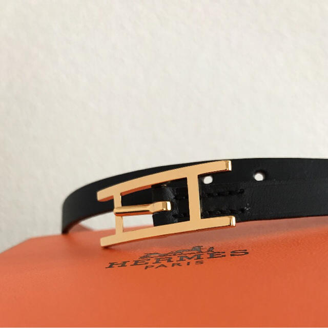 Hermes(エルメス)の✩未使用✩HERMÈS レザーブレスレット レディースのアクセサリー(ブレスレット/バングル)の商品写真