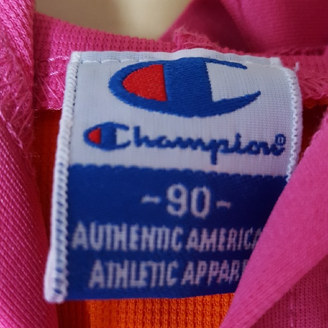 Champion(チャンピオン)の☆値下げ☆【ほぼ新品】チャンピオン　セットアップジャージ　90サイズ キッズ/ベビー/マタニティのキッズ服女の子用(90cm~)(その他)の商品写真