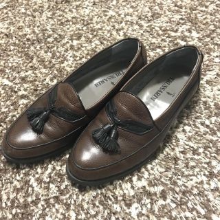 Trussardi(靴/シューズ)のフリマアイテム一覧 Trussardi(靴/シューズ)のフリマアイテム一覧