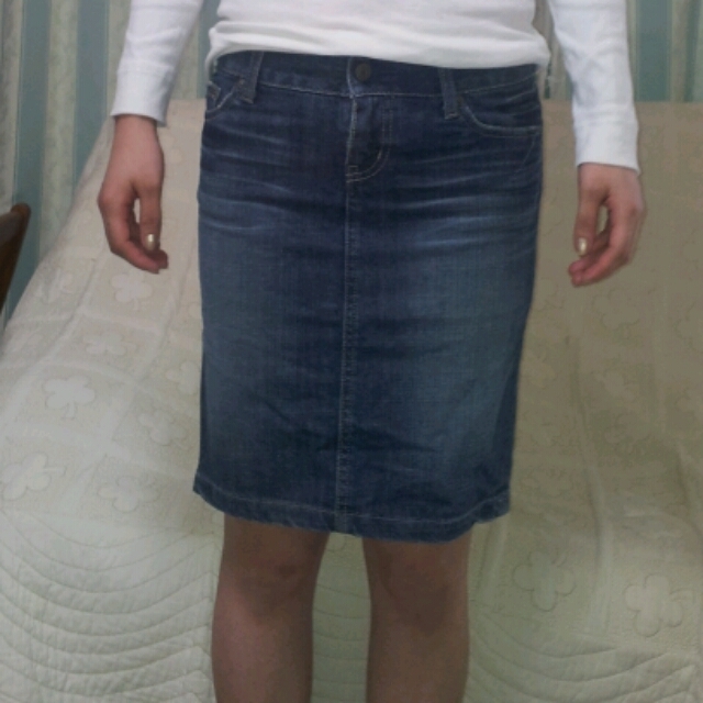 moussy(マウジー)のmoussyデニム膝丈スカート☆ レディースのスカート(ひざ丈スカート)の商品写真