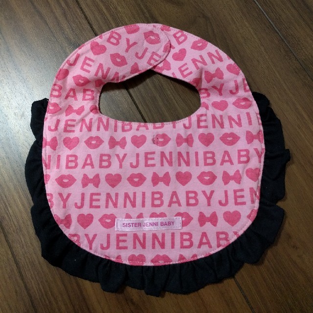 JENNI(ジェニィ)のSISTARJENNIBABYスタイ☆ キッズ/ベビー/マタニティのこども用ファッション小物(ベビースタイ/よだれかけ)の商品写真