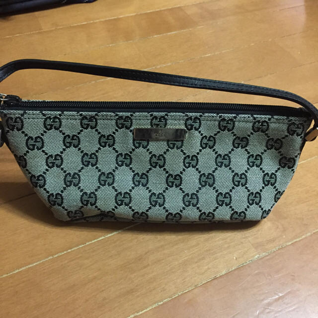 Gucci(グッチ)のGUCCIポーチ♡ レディースのファッション小物(ポーチ)の商品写真