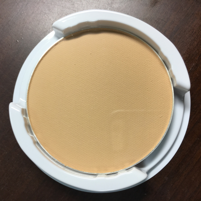 MAC ライトフル C SPF 30 ファンデーション