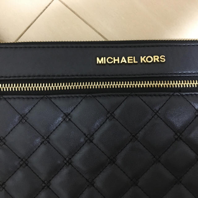 Michael Kors(マイケルコース)のMichael Kors / マイケル コース / クラッチ 最終値下げ！ レディースのバッグ(ハンドバッグ)の商品写真