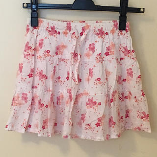 ユニクロ(UNIQLO)のUNIQLO 女の子のスカート 110cm ピンク小花柄(スカート)