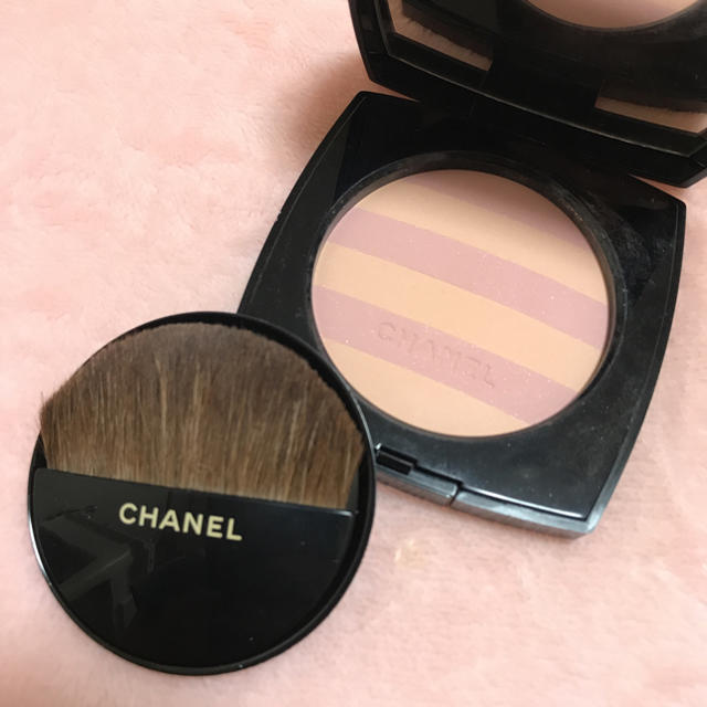 CHANEL(シャネル)のCHANEL チーク&フェイスパウダー コスメ/美容のベースメイク/化粧品(チーク)の商品写真