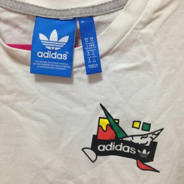 adidas(アディダス)のadidas Tシャツ レディースのトップス(Tシャツ(半袖/袖なし))の商品写真