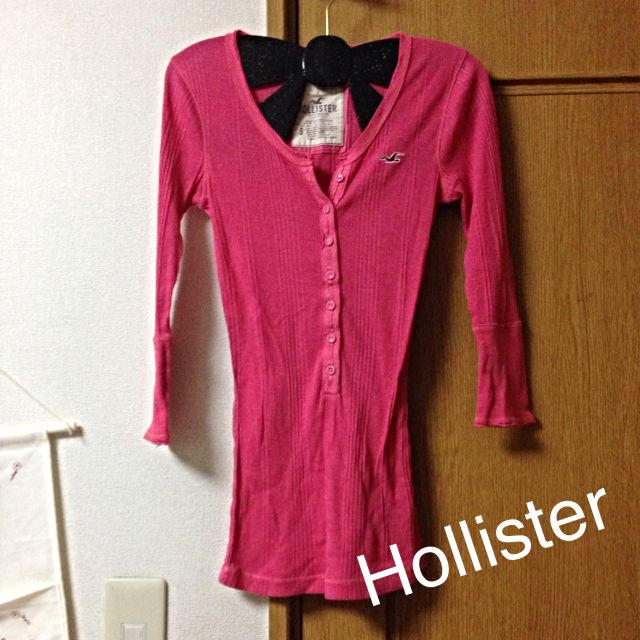 Hollister(ホリスター)のピンクロンT レディースのトップス(カットソー(長袖/七分))の商品写真