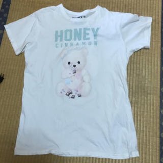 ハニーシナモン(Honey Cinnamon)のhoney cinnamon くま BIG Tシャツ  ホワイト ハニーシナモン(Tシャツ(半袖/袖なし))