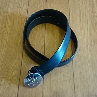FENDI(ベルト ・ シルバー/銀色系)のフリマアイテム一覧 FENDI(ベルト ・ シルバー/銀色系)のフリマアイテム一覧