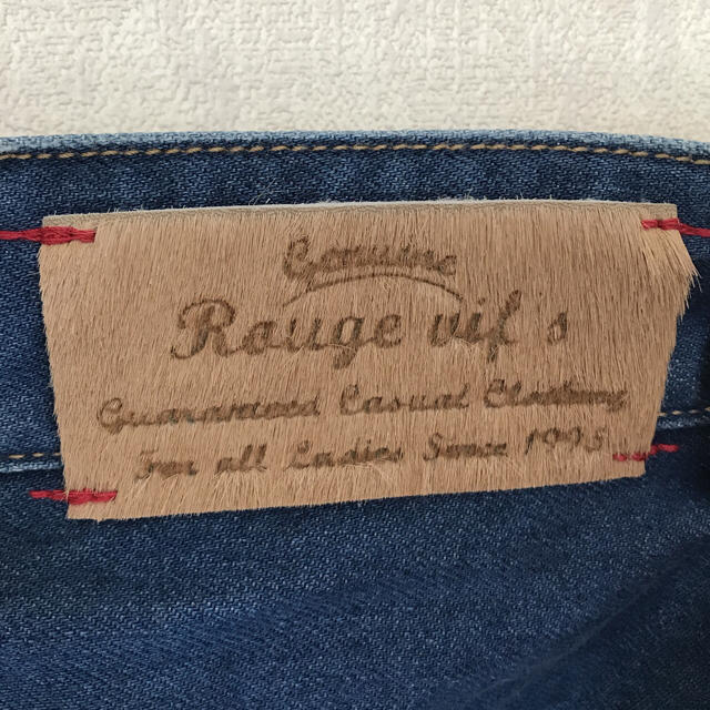 Rouge vif(ルージュヴィフ)のナーニ様 新品タグ付き Rouge vifデニム レディースのパンツ(デニム/ジーンズ)の商品写真