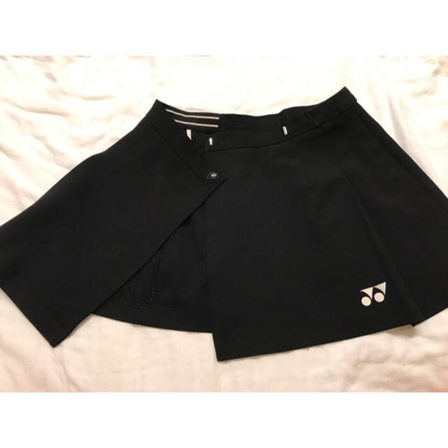 YONEX(ヨネックス)のヨネックス テニスウェア スコート (中古品) スポーツ/アウトドアのテニス(ウェア)の商品写真